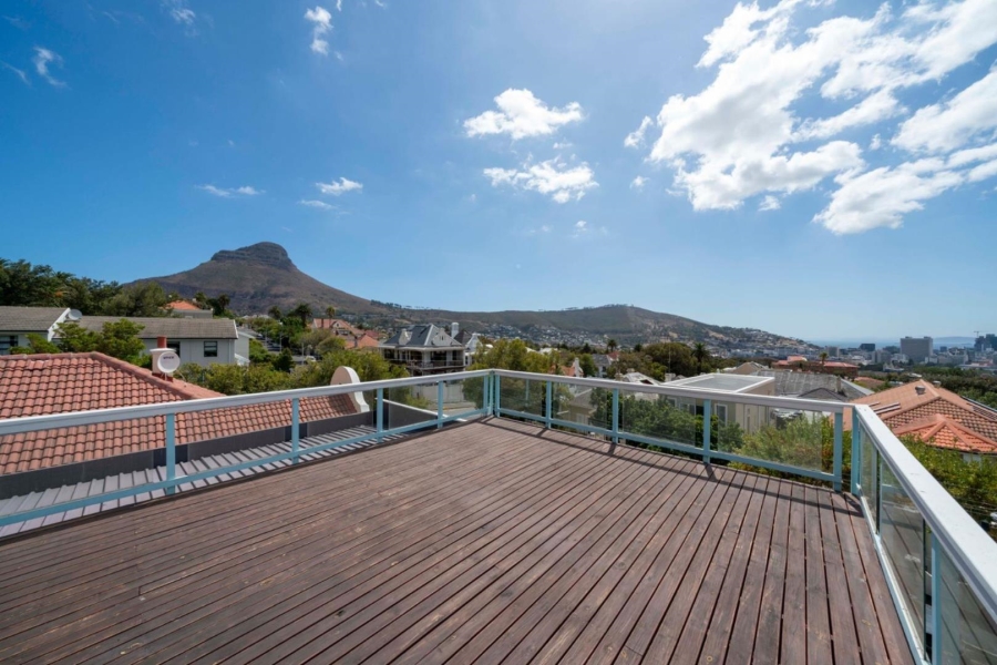 7 Bedroom Property for Sale in Oranjezicht Western Cape